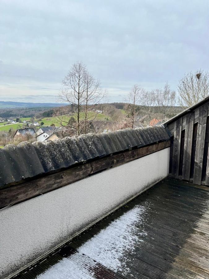 Gasthaus Zur Burgschaenke Aremberg Exterior foto